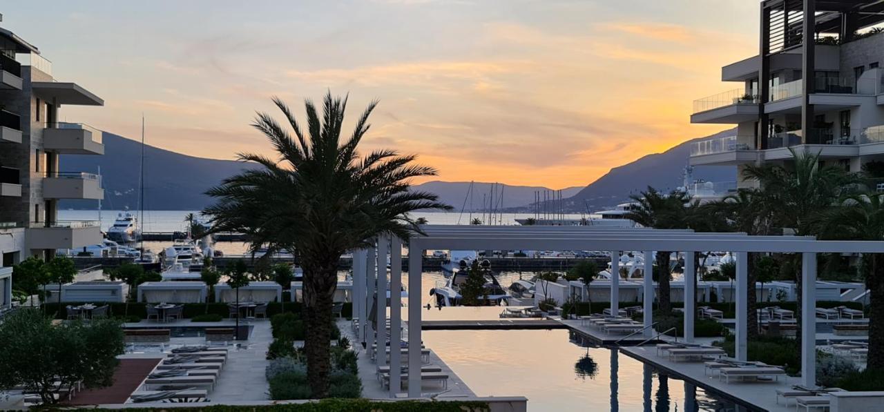 Porto Montenegro Luxurious Elena ティヴァト エクステリア 写真